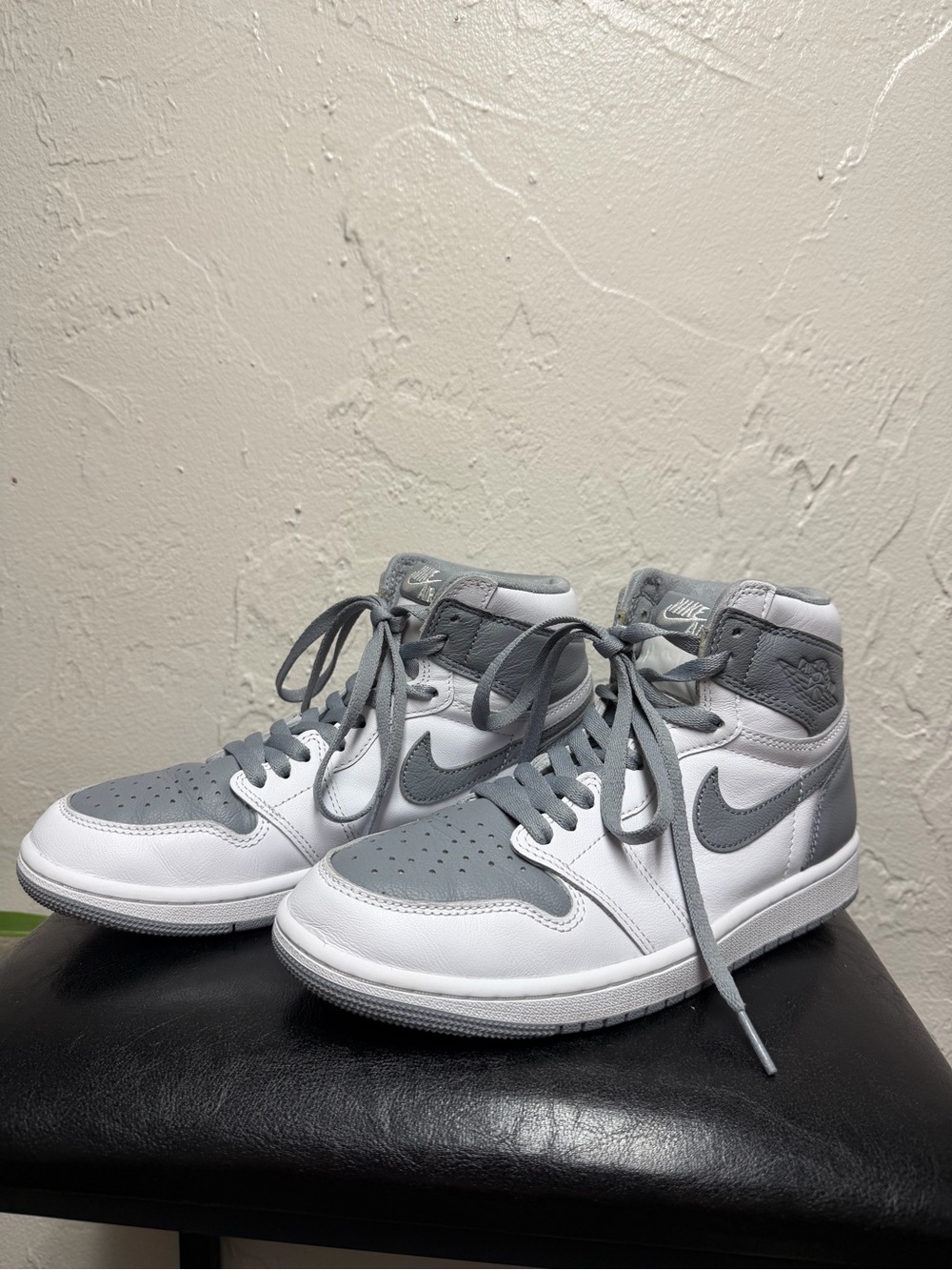 Nike Air Jordan 1 Retro High OG Stealth sneakers
